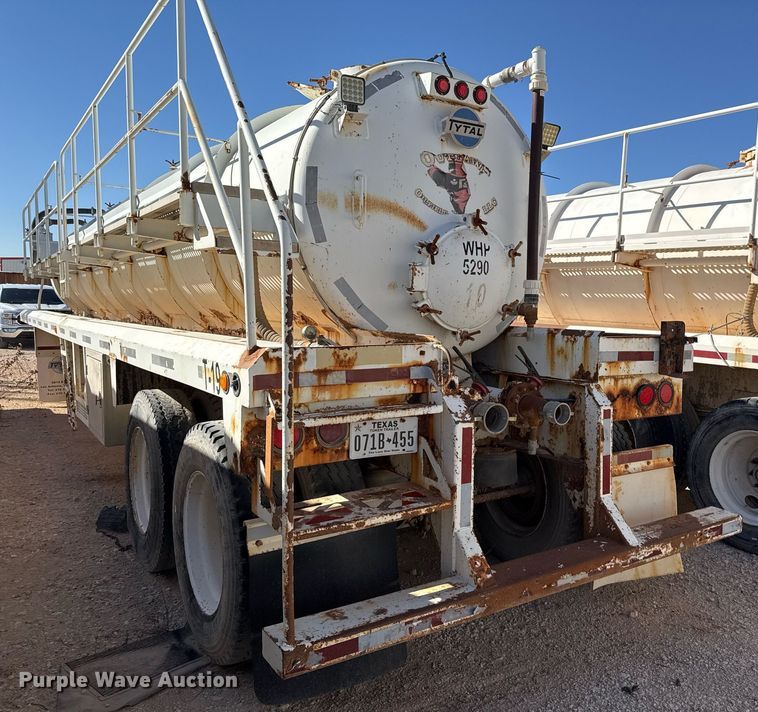 image for item EJ3198 2012 Tytal vacuum trailer