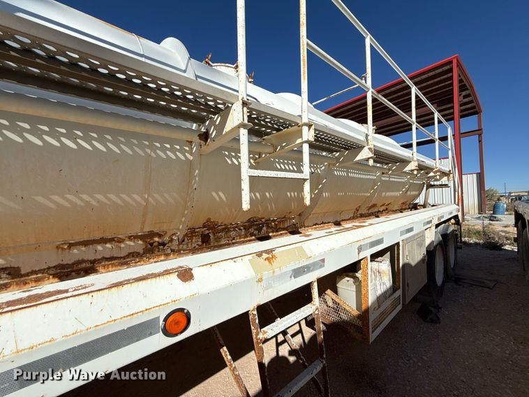 image for item EJ3198 2012 Tytal vacuum trailer