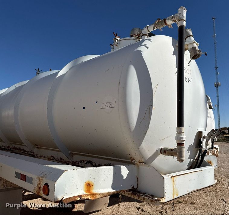 image for item EJ3198 2012 Tytal vacuum trailer