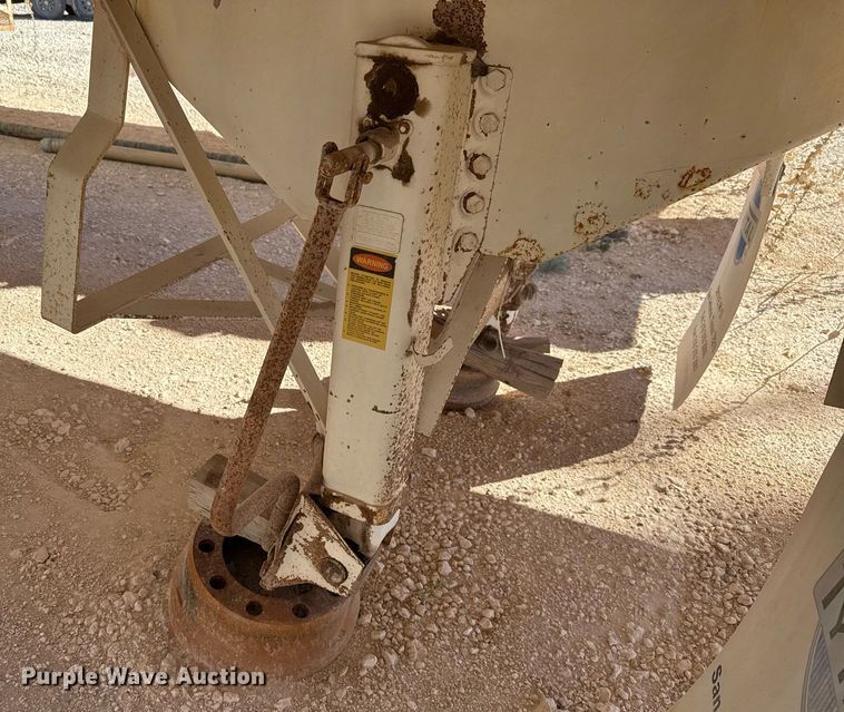 image for item EJ3198 2012 Tytal vacuum trailer