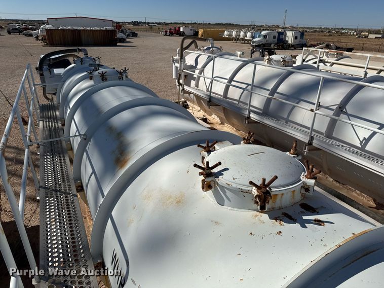 image for item EJ3198 2012 Tytal vacuum trailer