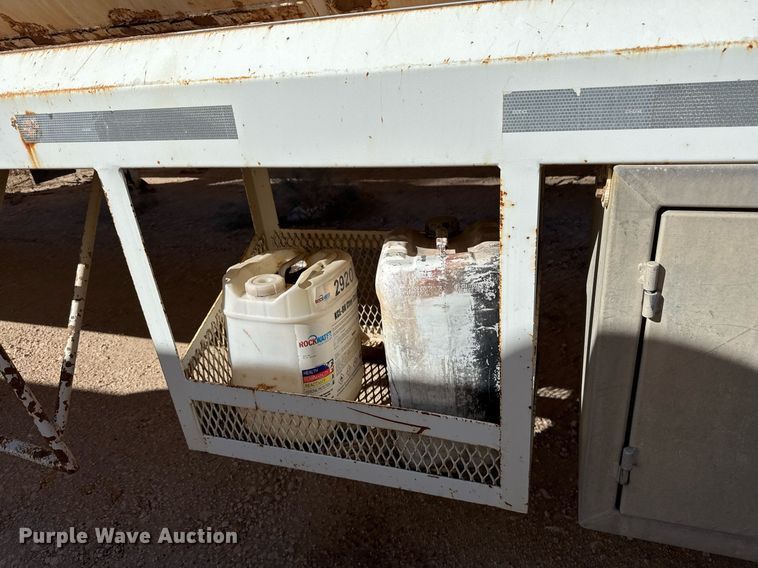 image for item EJ3198 2012 Tytal vacuum trailer