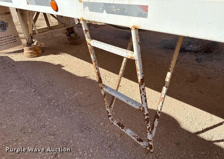 image for item EJ3198 2012 Tytal vacuum trailer