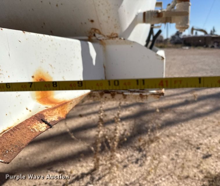 image for item EJ3198 2012 Tytal vacuum trailer