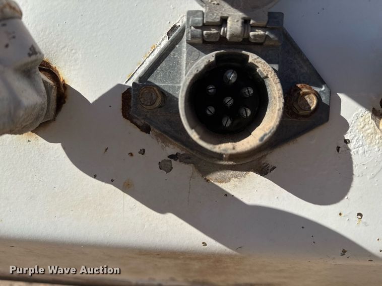 image for item EJ3199 2013 EXA vacuum trailer