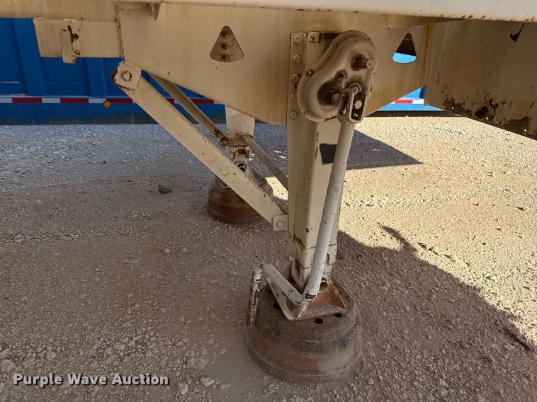 image for item EJ3199 2013 EXA vacuum trailer