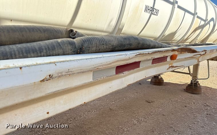 image for item EJ3199 2013 EXA vacuum trailer