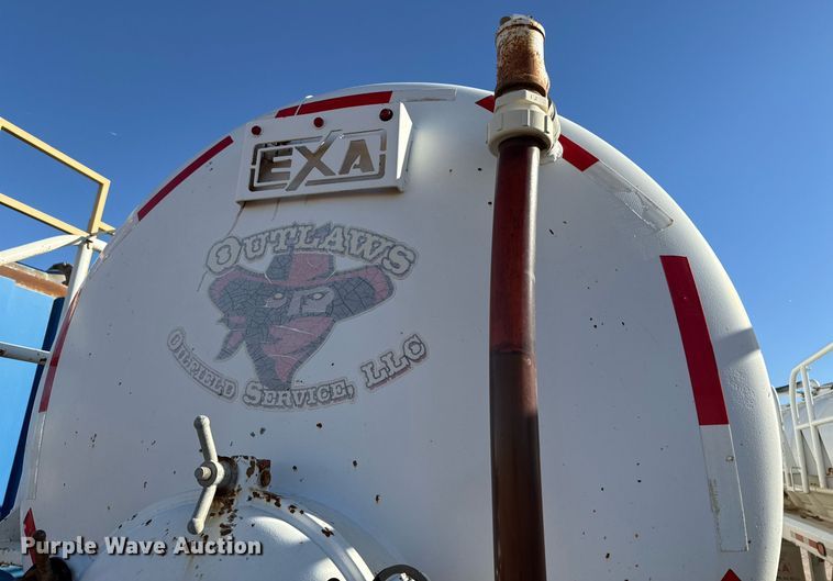 image for item EJ3199 2013 EXA vacuum trailer