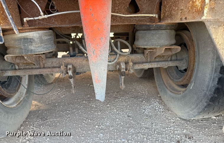 image for item EJ3199 2013 EXA vacuum trailer