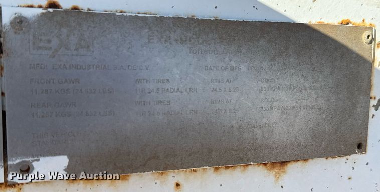 image for item EJ3199 2013 EXA vacuum trailer