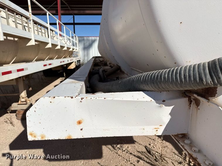 image for item EJ3200 2012 Tytal vacuum trailer