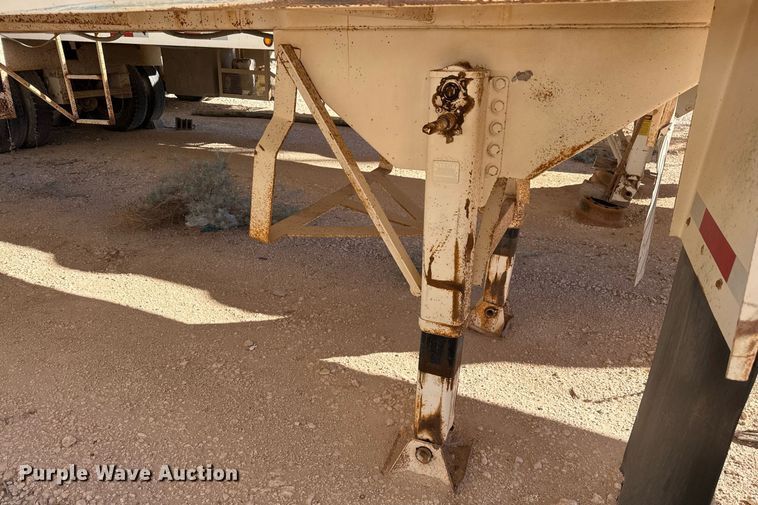 image for item EJ3200 2012 Tytal vacuum trailer