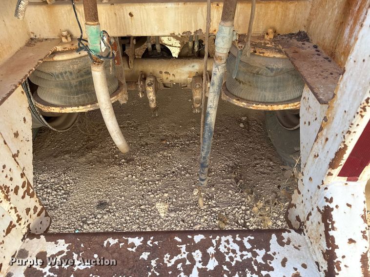 image for item EJ3200 2012 Tytal vacuum trailer