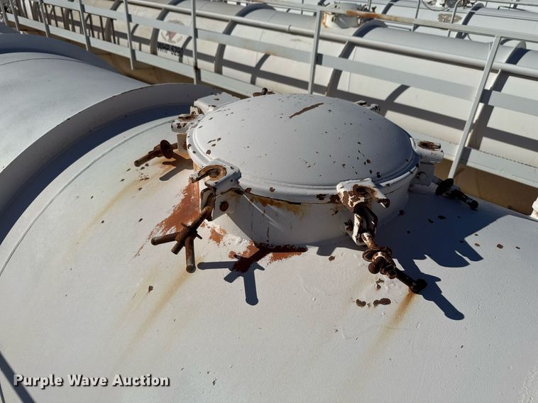 image for item EJ3200 2012 Tytal vacuum trailer