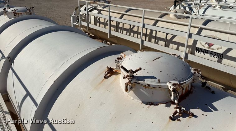 image for item EJ3200 2012 Tytal vacuum trailer