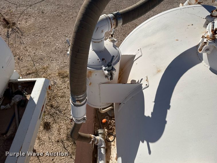 image for item EJ3200 2012 Tytal vacuum trailer