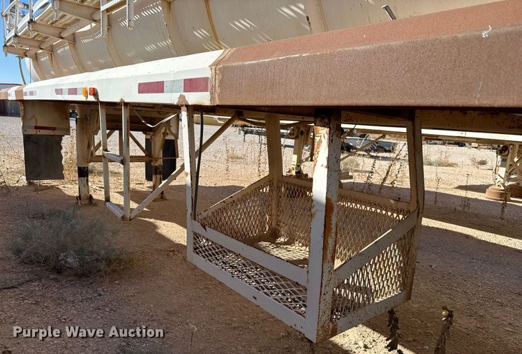 image for item EJ3200 2012 Tytal vacuum trailer