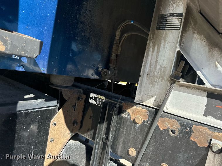 image for item EJ5023 2005 Kenworth  T600 semi truck