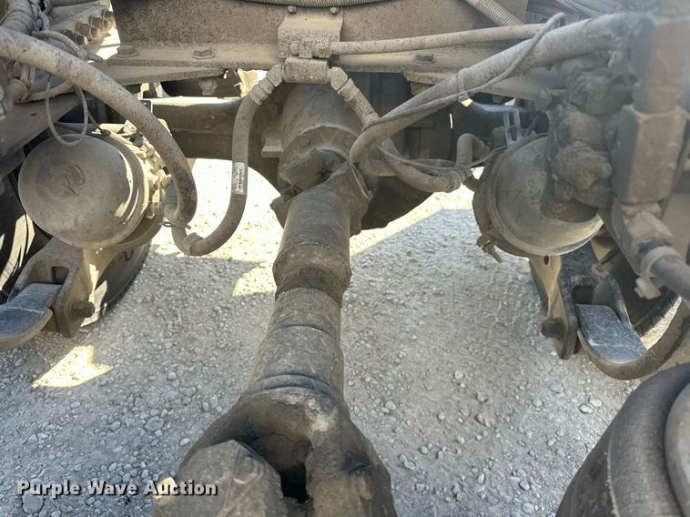 image for item EJ5023 2005 Kenworth  T600 semi truck