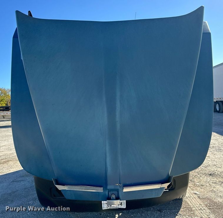 image for item EJ5023 2005 Kenworth  T600 semi truck