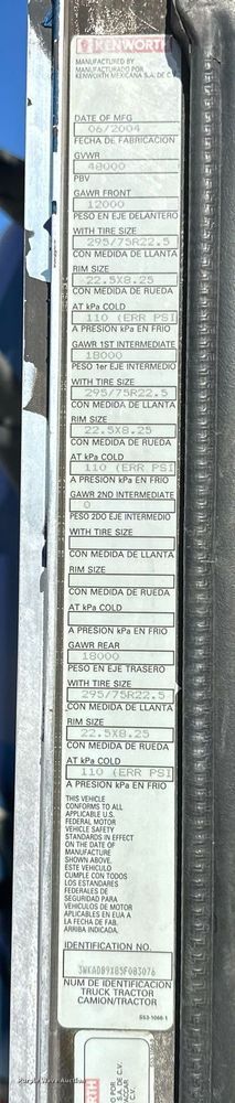 image for item EJ5023 2005 Kenworth  T600 semi truck