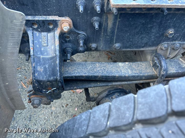 image for item EL8997 2014 Mack CXU613 semi truck