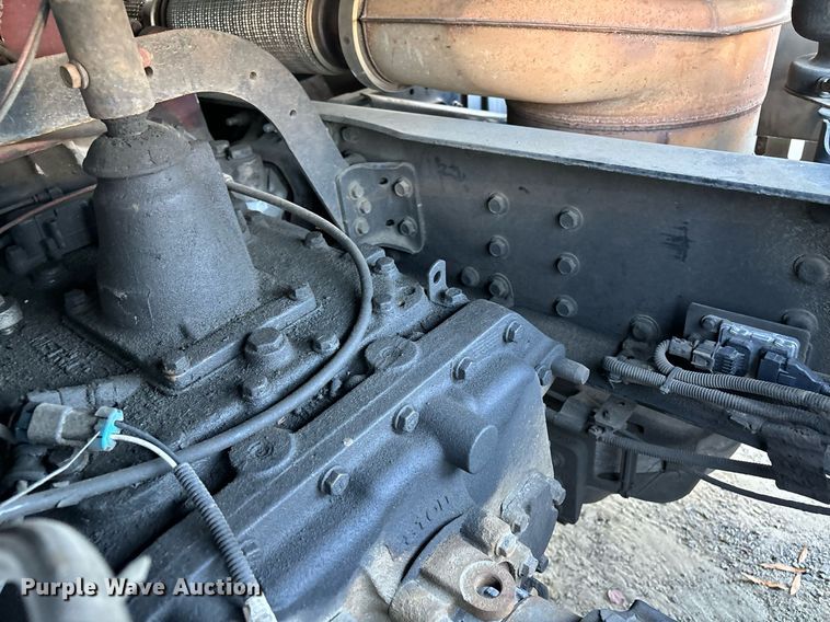 image for item EL8997 2014 Mack CXU613 semi truck
