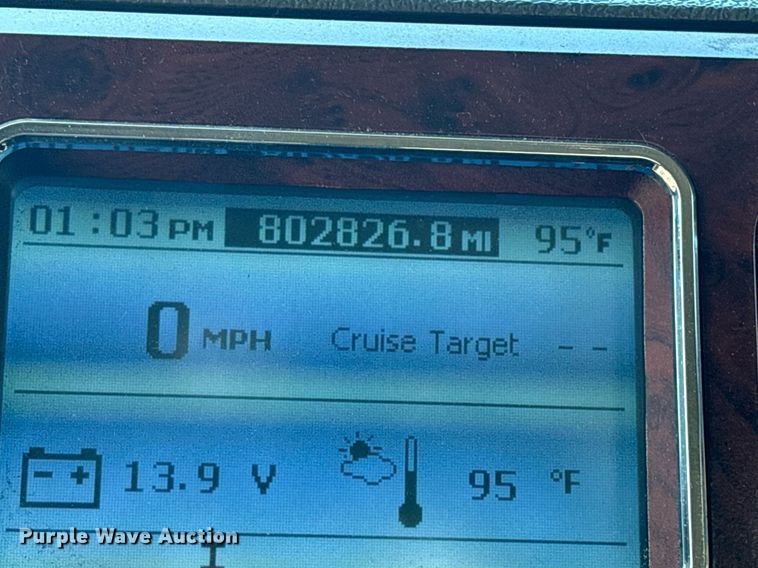 image for item EL8998 2008 Mack CHU613 semi truck