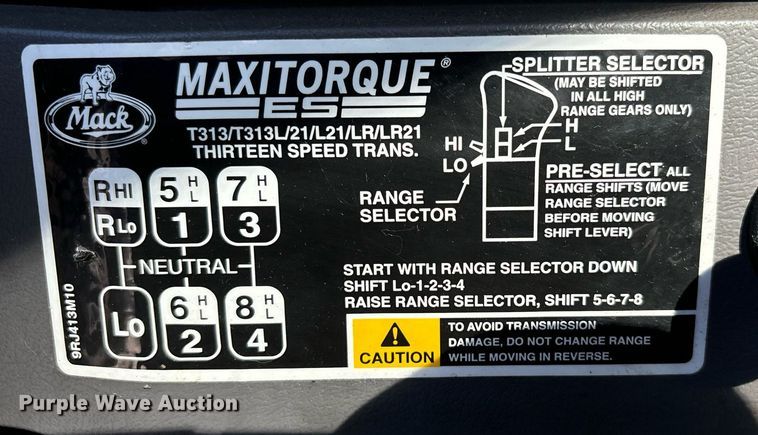 image for item EL8998 2008 Mack CHU613 semi truck