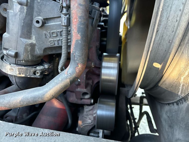 image for item EL8998 2008 Mack CHU613 semi truck