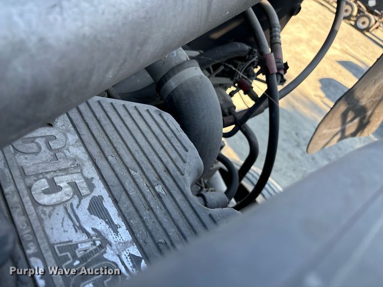 image for item EL8999 2005 International 9900i semi truck