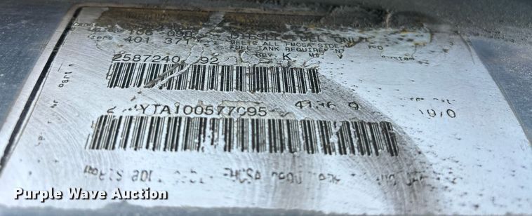 image for item EL8999 2005 International 9900i semi truck