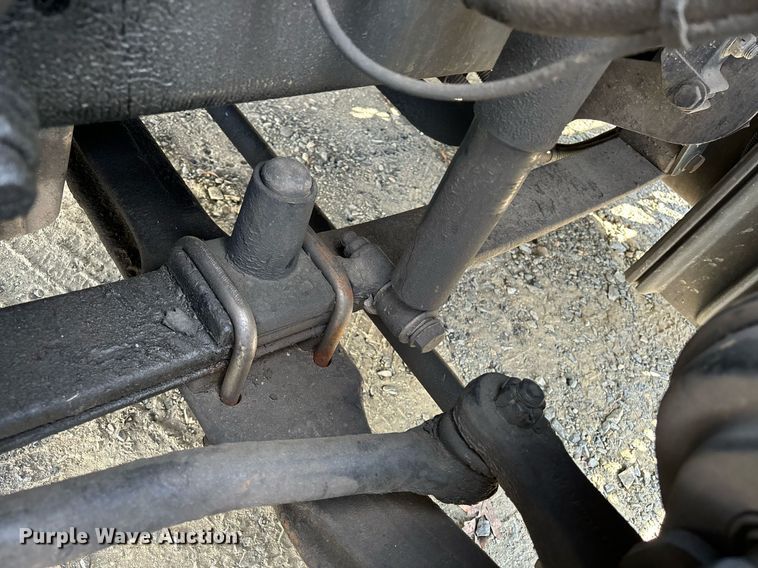 image for item EM0001 2011 Freightliner Cascadia 125 semi truck