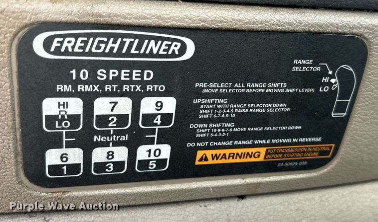 image for item EM0001 2011 Freightliner Cascadia 125 semi truck