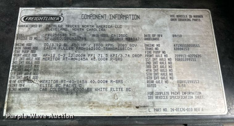 image for item EM0001 2011 Freightliner Cascadia 125 semi truck