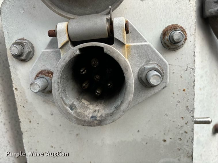 image for item EM0003 2018 Merritt livestock trailer