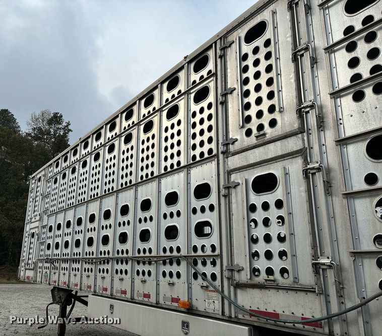image for item EM0003 2018 Merritt livestock trailer