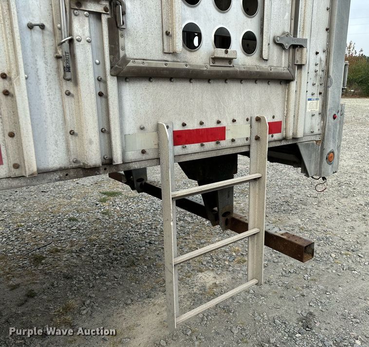 image for item EM0003 2018 Merritt livestock trailer