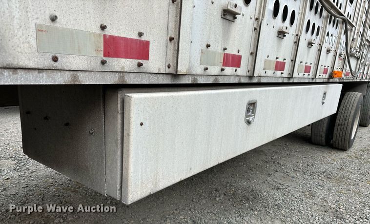 image for item EM0003 2018 Merritt livestock trailer