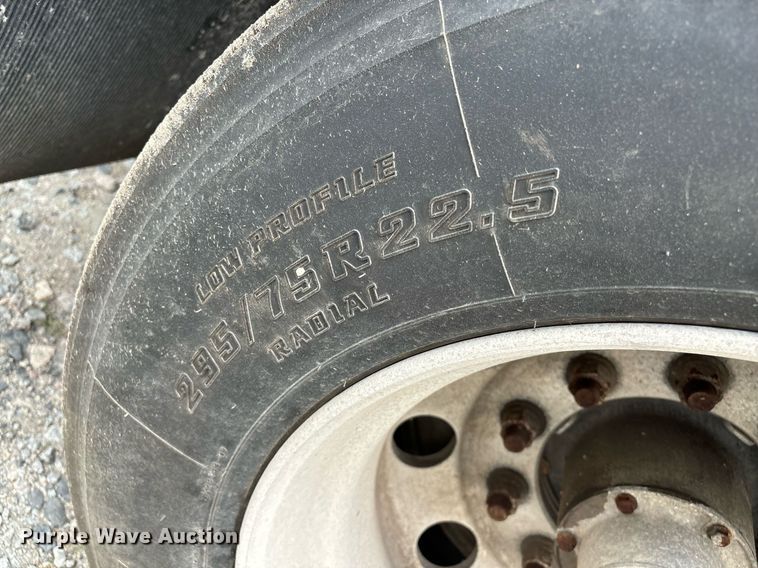 image for item EM0003 2018 Merritt livestock trailer