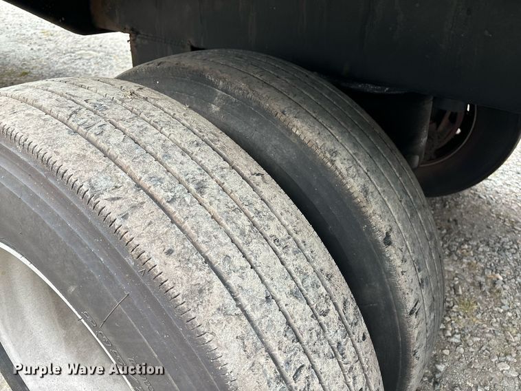 image for item EM0003 2018 Merritt livestock trailer