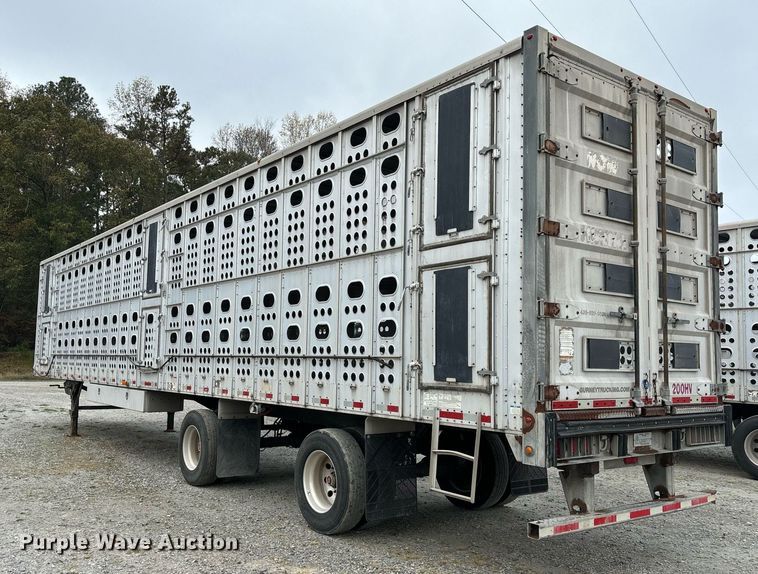image for item EM0004 2018 Merritt livestock trailer