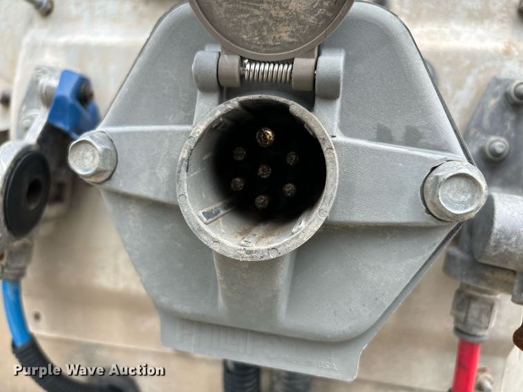 image for item EM0004 2018 Merritt livestock trailer