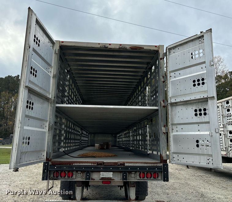 image for item EM0004 2018 Merritt livestock trailer