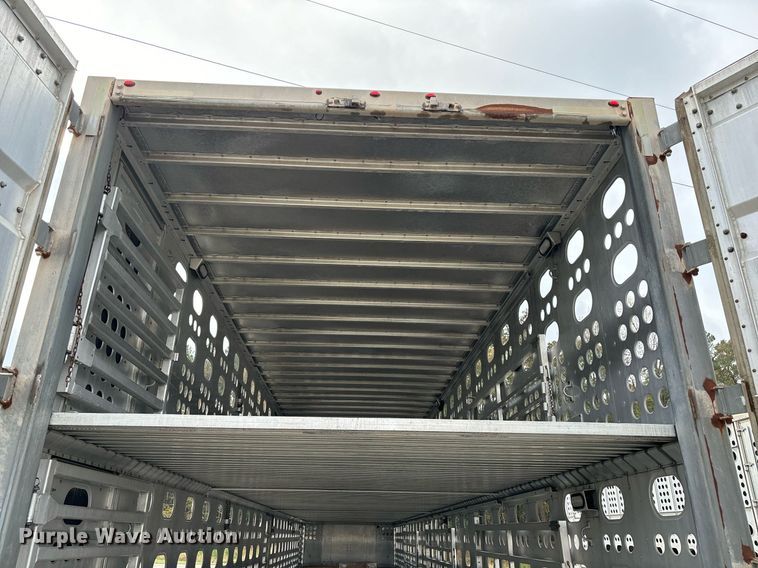 image for item EM0004 2018 Merritt livestock trailer