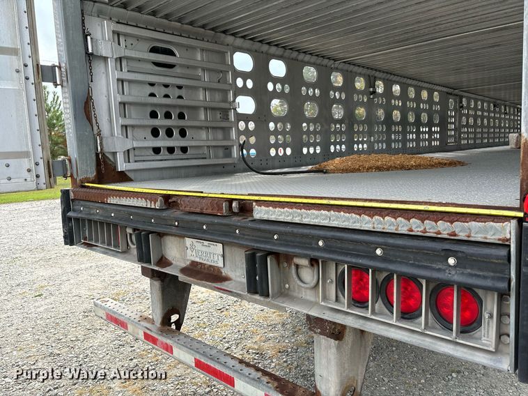 image for item EM0004 2018 Merritt livestock trailer