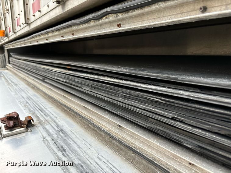 image for item EM0004 2018 Merritt livestock trailer