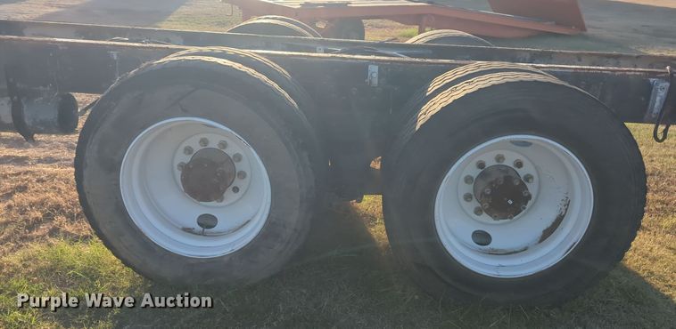 image for item EQ2394 1998 Western Star 4900 truck cab and chassis