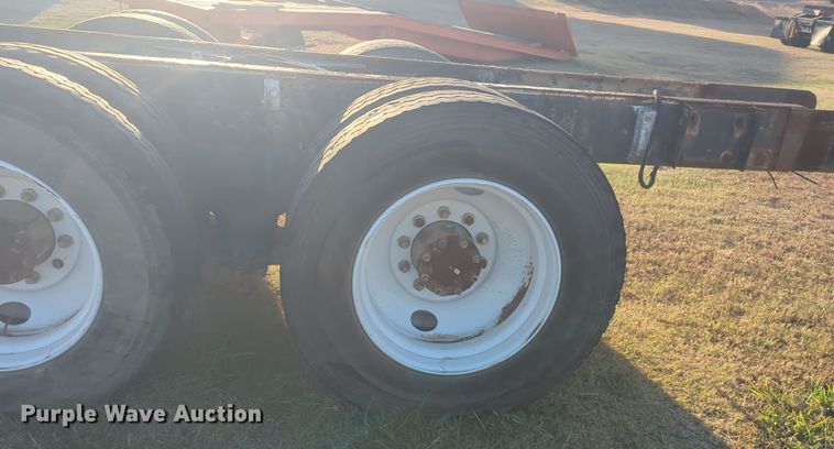 image for item EQ2394 1998 Western Star 4900 truck cab and chassis