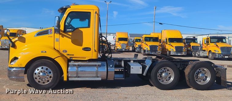 image for item EQ2451 2021 Kenworth T680 semi truck